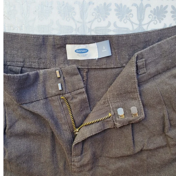 Old navy Linen/ rayon shorts - Picture 3 of 4